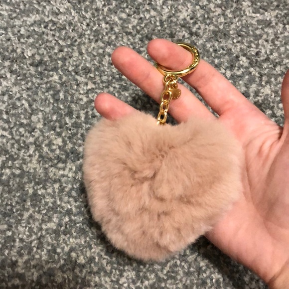 Michael Kors heart keychain - Picture 2 of 3
